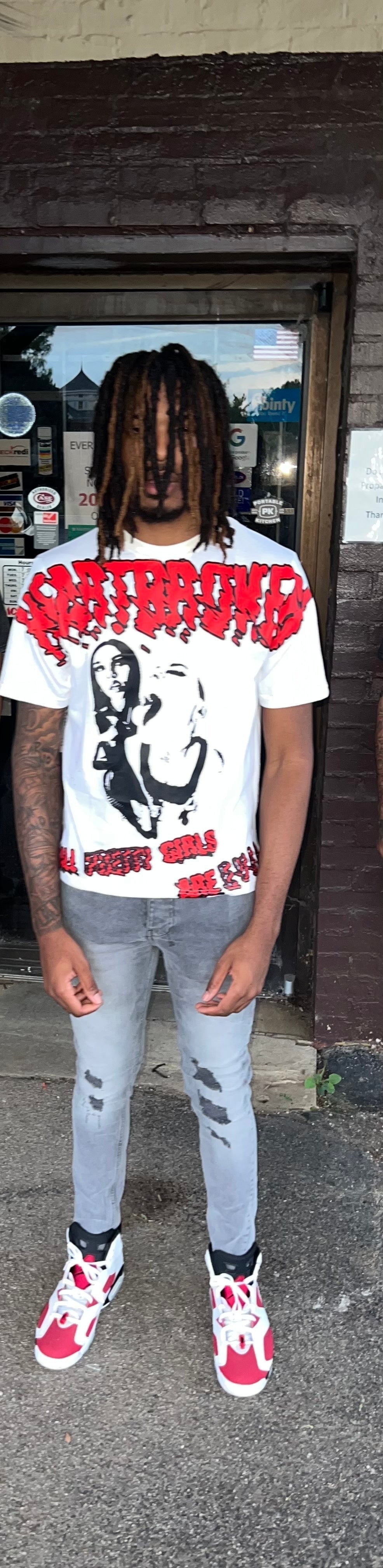 "ALL PRETTY GIRLS ARE EVIL" Heartbroken Tee